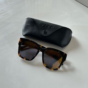 DIFF Eyewear Sunglass